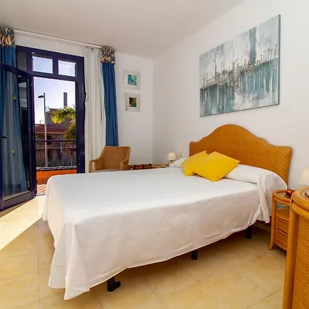 Duplex With Free Wifi And Private Garden Meloneras