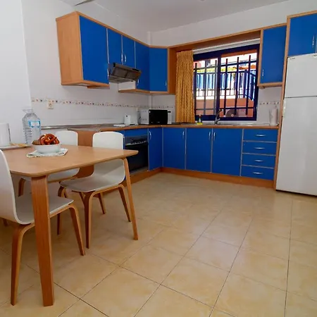 Duplex With Free Wifi And Private Garden Holiday home *