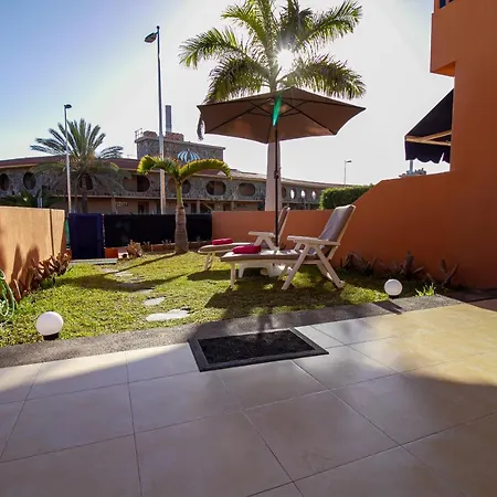 Duplex With Free Wifi And Private Garden *