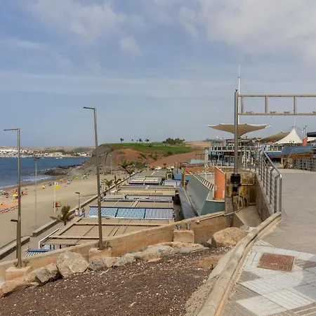 Duplex With Free Wifi And Private Garden Meloneras